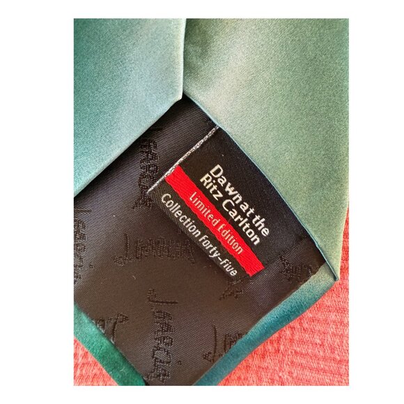 J Garcia Tie - Dawn at the Ritz - Limited Edition - Picture 3 of 3